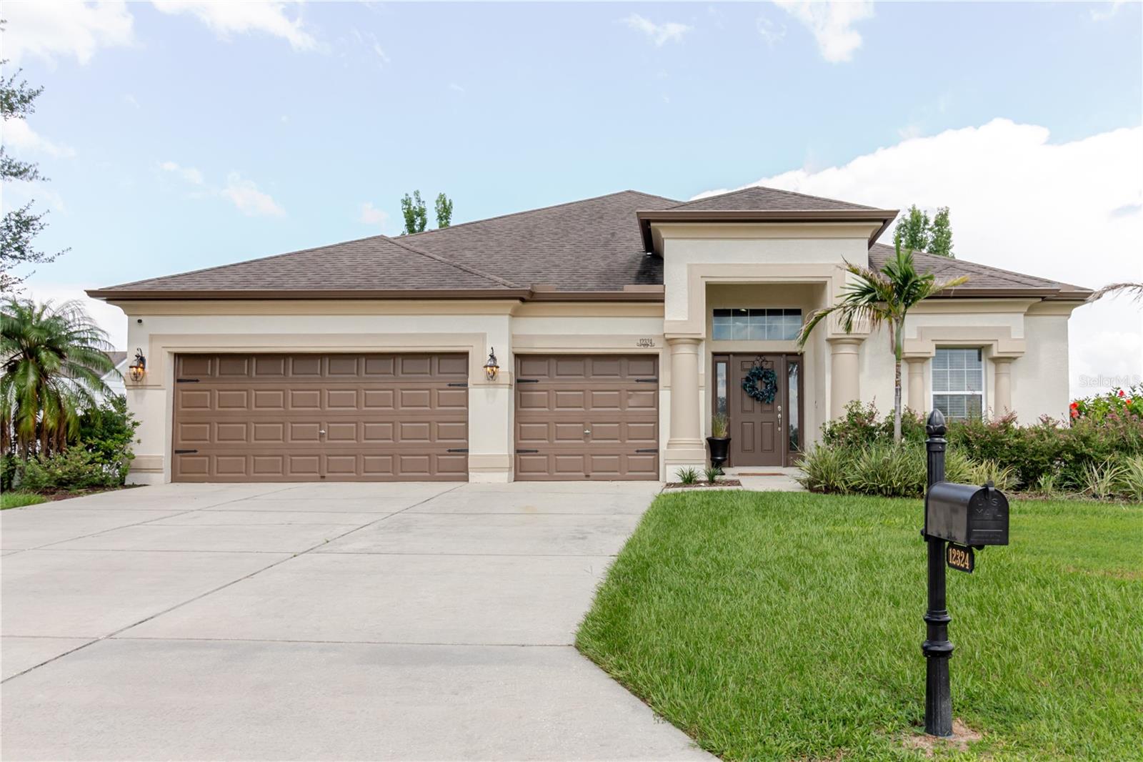 Welcome to your dream home in the Oak Glen neighborhood in San Antonio, Florida. Nestled on a spacious ¼-acre corner lot, this beautifully designed 4-bedroom, 3-bathroom residence offers the perfect blend of luxury, functionality, and modern comfort.
Step inside to an open-concept layout featuring a gourmet kitchen complete with sleek modern cabinetry, granite countertops, oversized kitchen island, and stainless steel appliances—perfect for entertaining or creating culinary masterpieces. The expansive living areas are filled with natural light and designed for both everyday living and hosting. This home offers a separate office, game room, a large dining room, an open concept living room, and many upgrades throughout the home.
Retreat to the spacious master suite, which boasts a walk-in closet and a spa-like ensuite bathroom with dual vanities and luxurious finishes. This home offers a large laundry room area with extra storage, AC was replaced in 2022, offering an 3 car garage, and a vinyl a fenced surrounds the entire backyard.
Enjoy low property taxes and minimal HOA fees.
Conveniently located just minutes from St Leo University, and 30 minutes to downtown Tampa, close to top shopping destinations like The Grove at Wesley Chapel, Krates, Wiregrass Mall, and Tampa Premium Outlets, this home truly has it all.
Don't miss the immersive 3D Matterport tour to explore every inch of this incredible home!