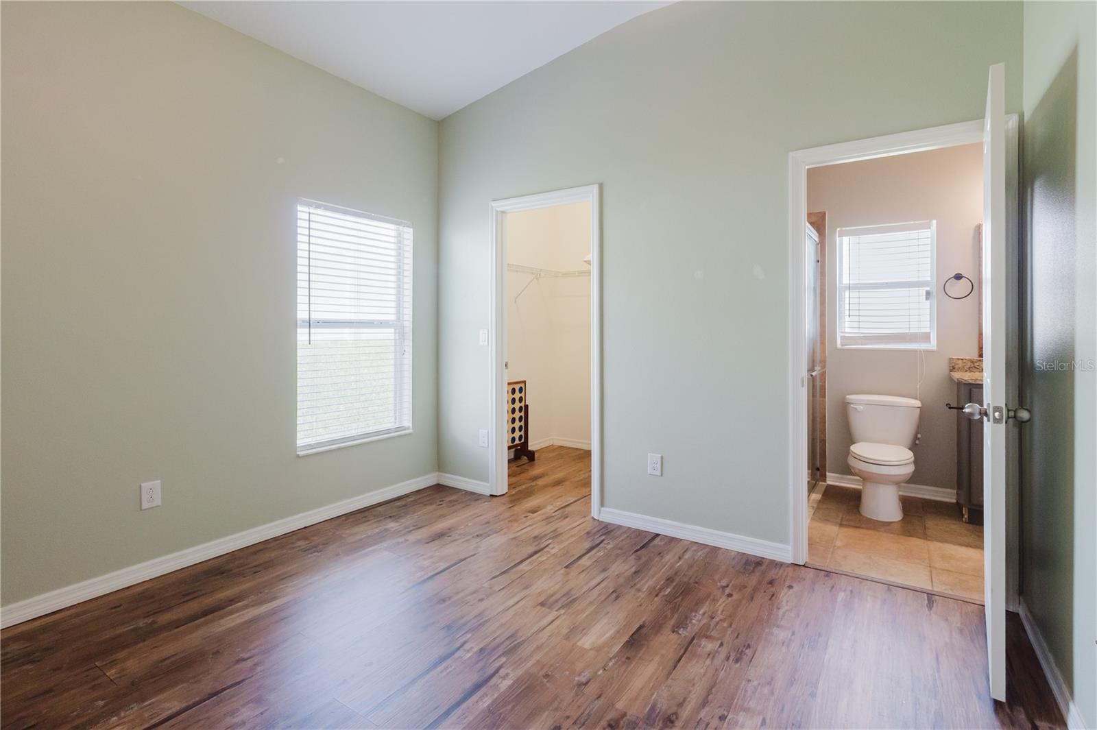 OAK GLEN - Residential