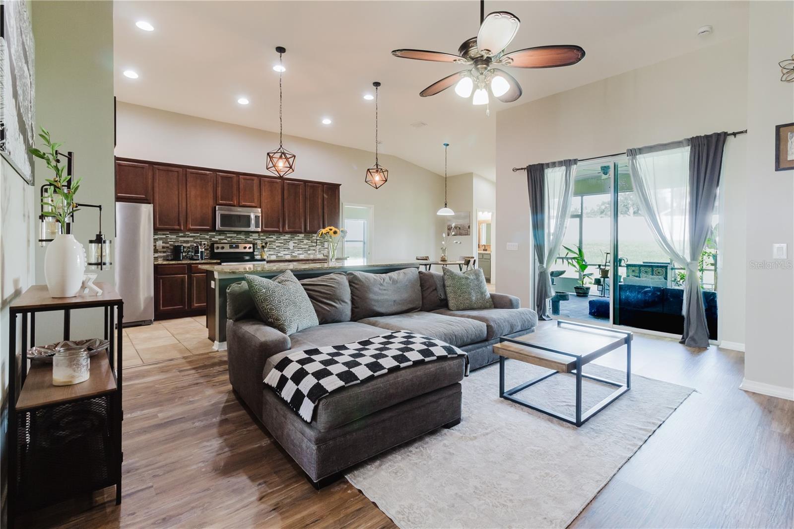 OAK GLEN - Residential