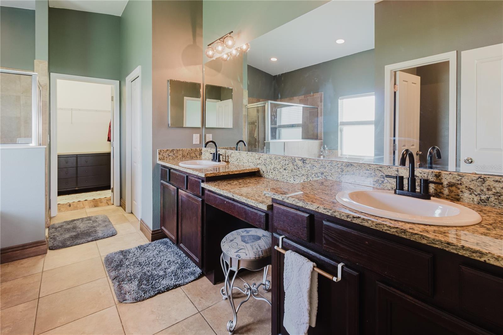 OAK GLEN - Residential