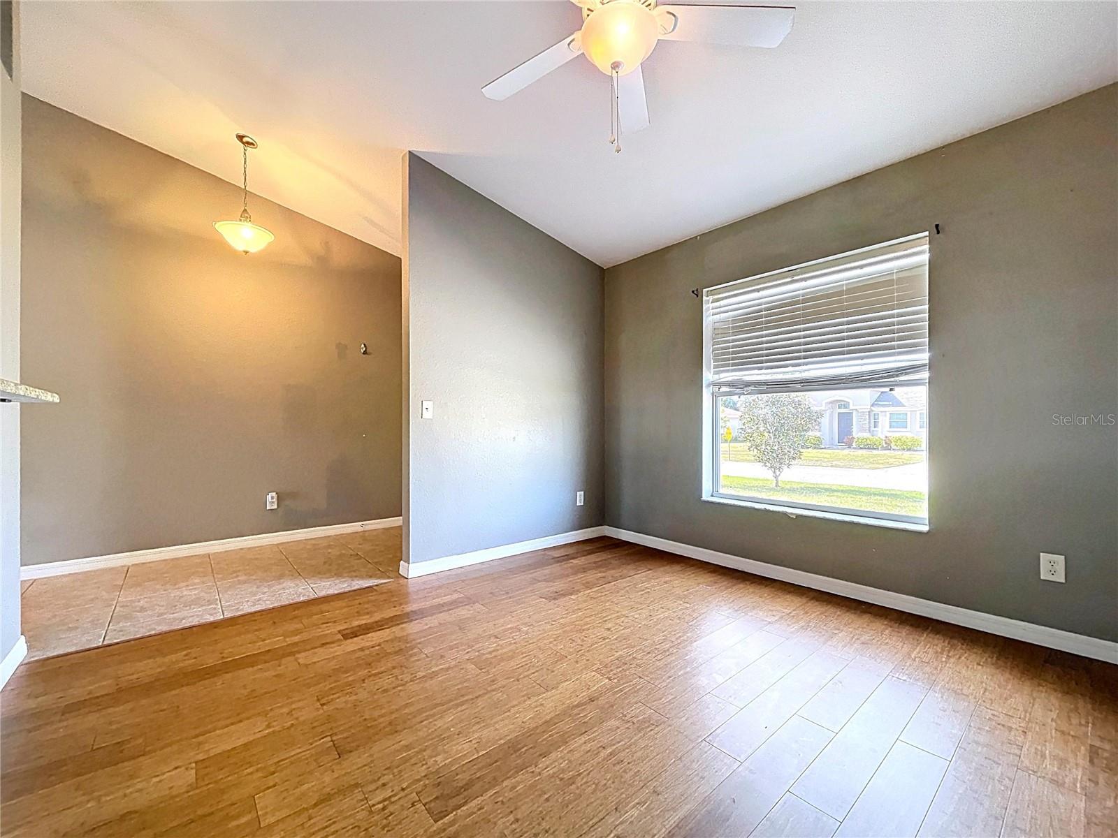 GARDENS PH 01 - Residential