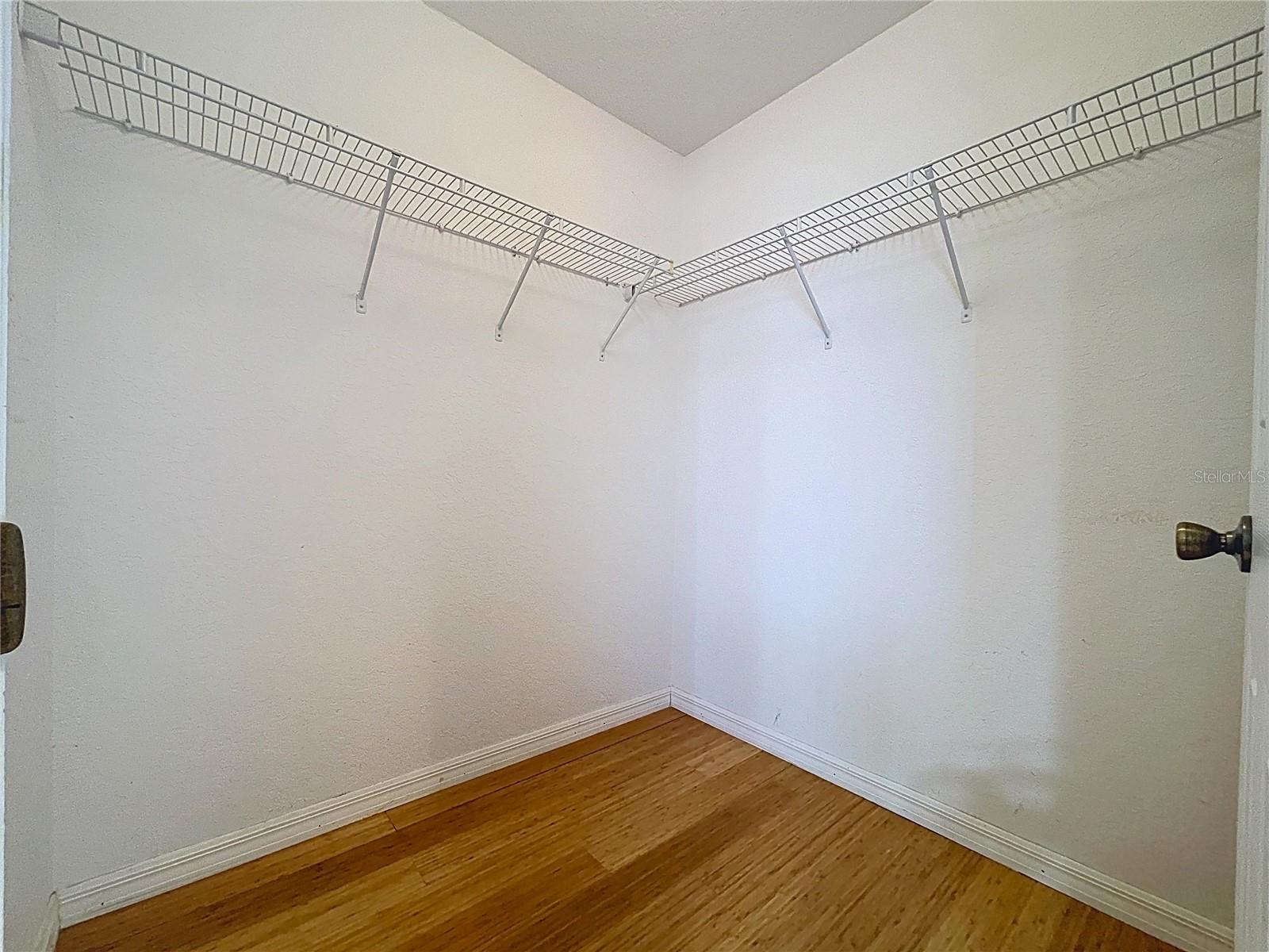 GARDENS PH 01 - Residential