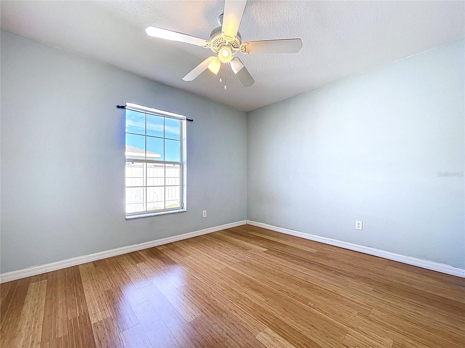 GARDENS PH 01 - Residential