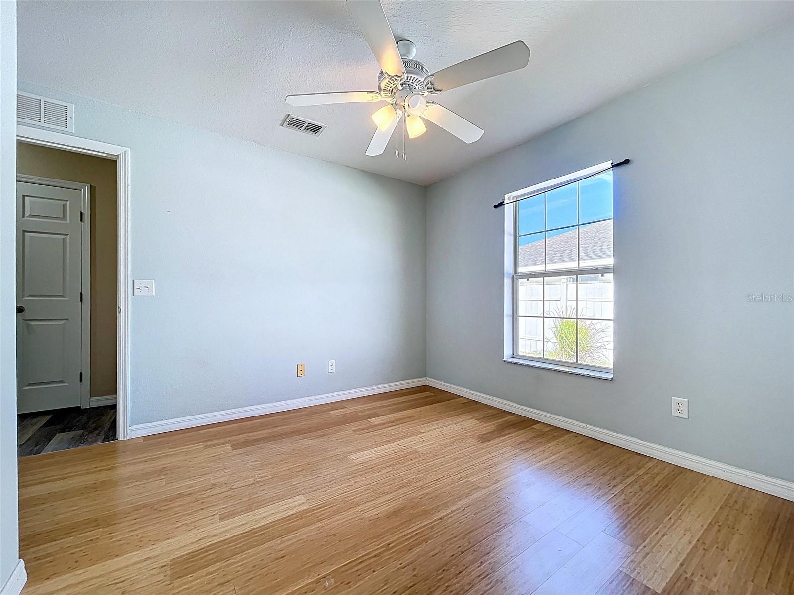 GARDENS PH 01 - Residential