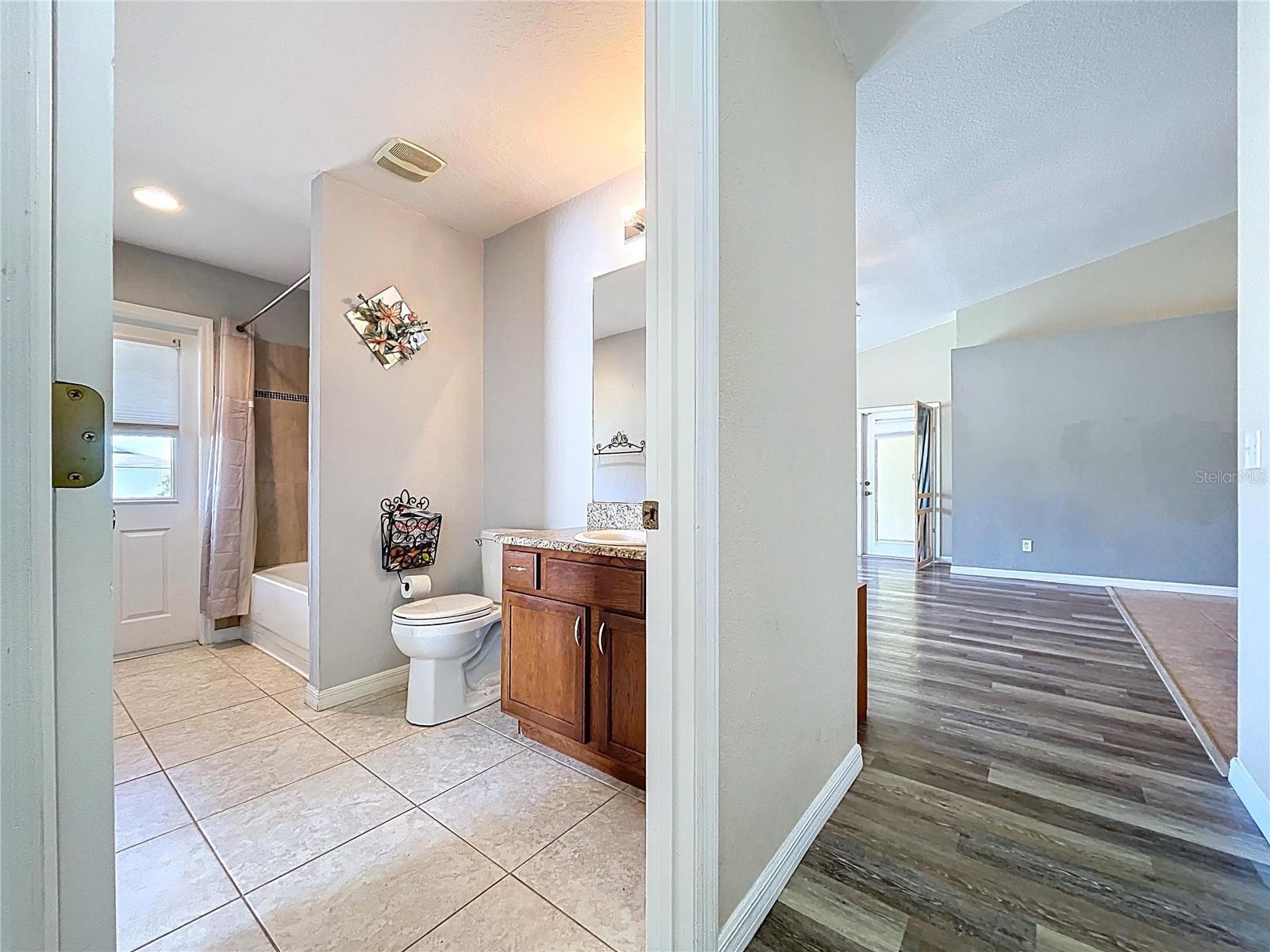 GARDENS PH 01 - Residential