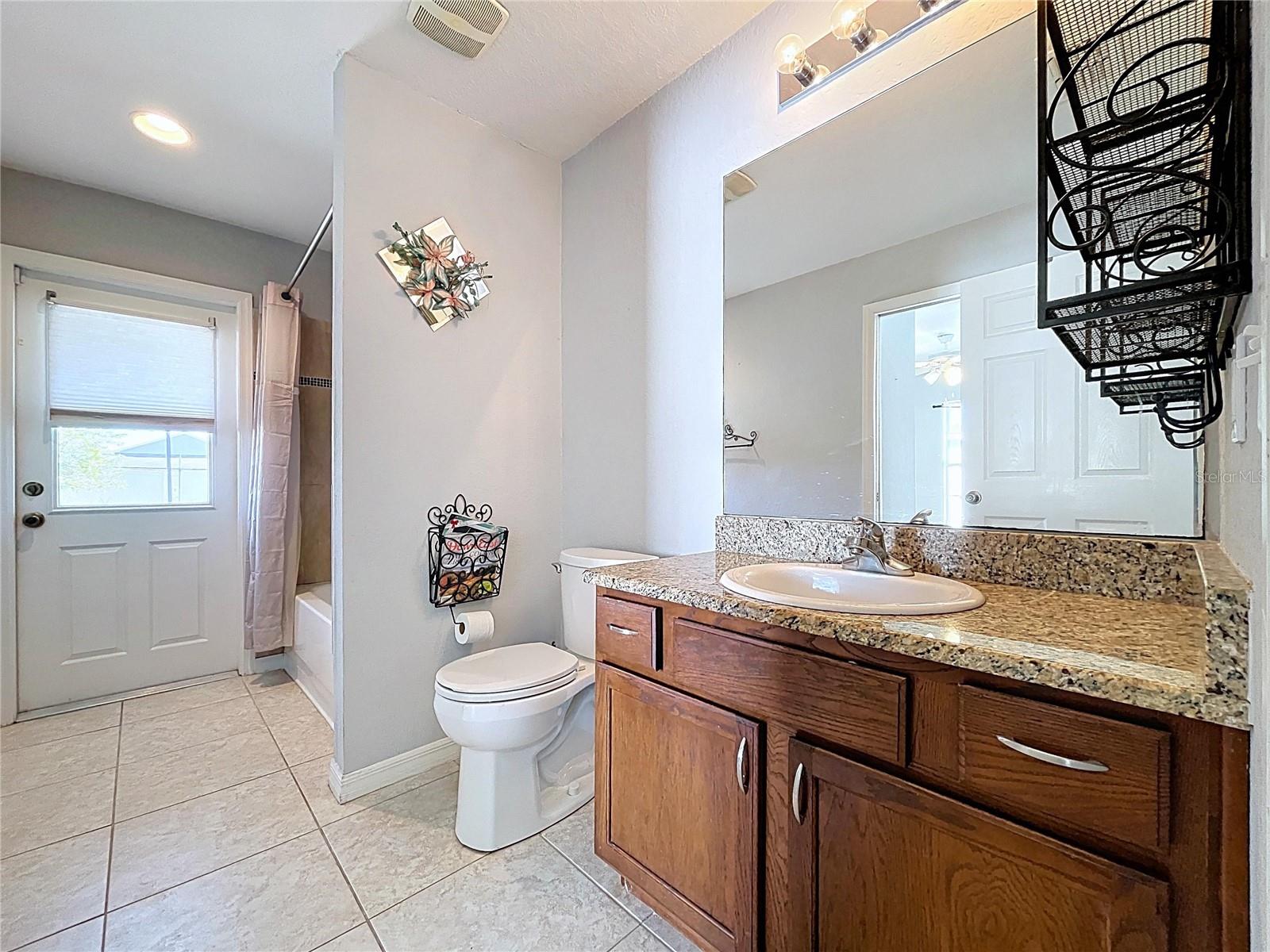 GARDENS PH 01 - Residential