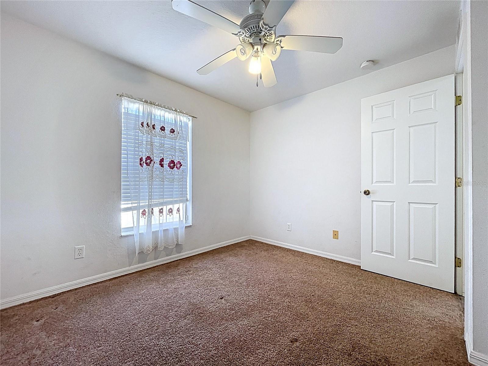 GARDENS PH 01 - Residential