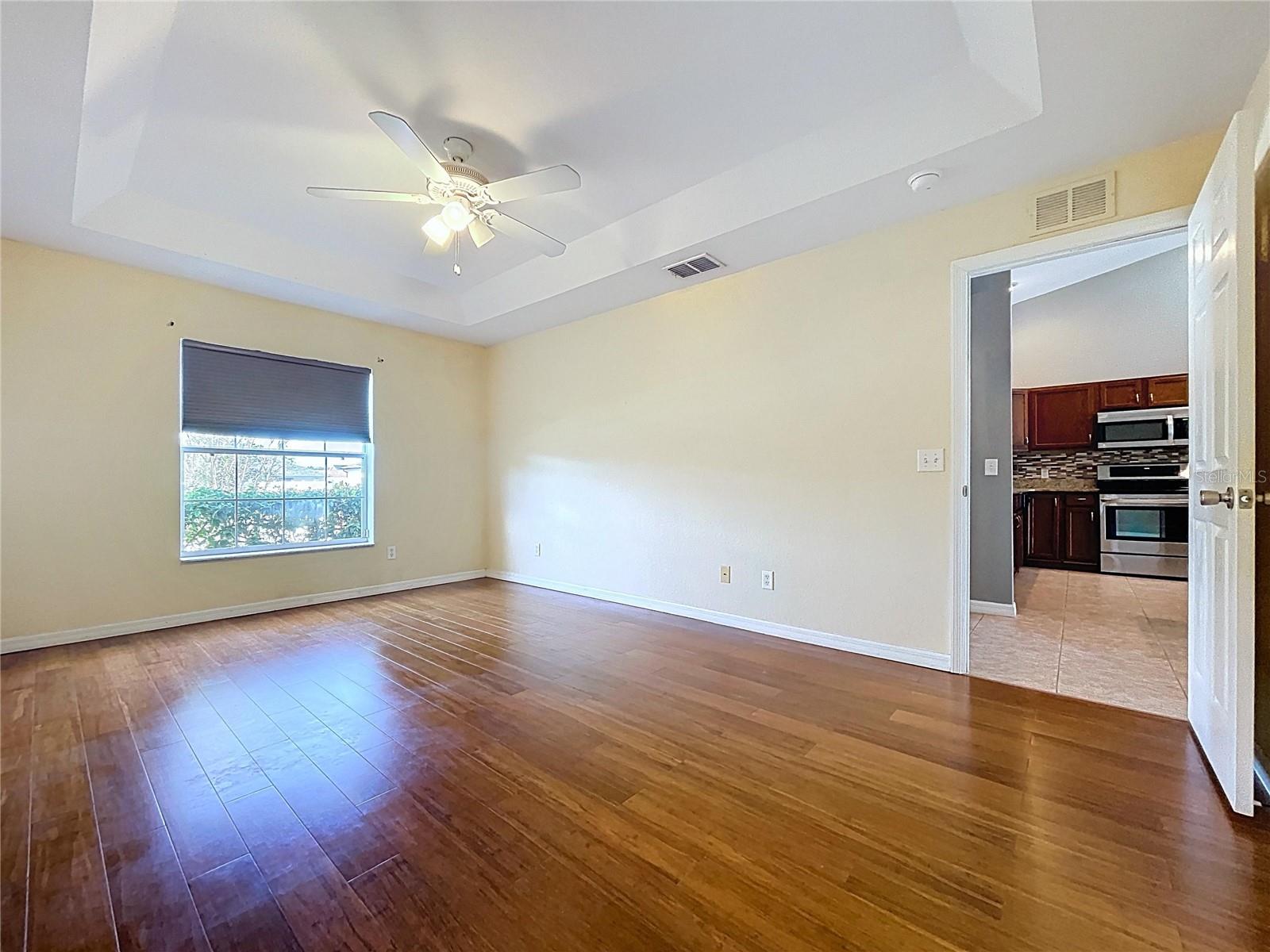 GARDENS PH 01 - Residential