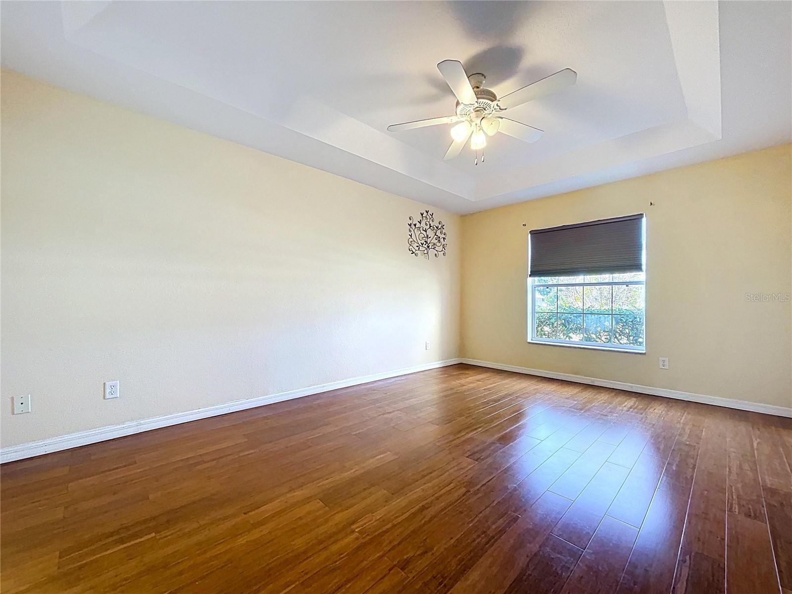 GARDENS PH 01 - Residential