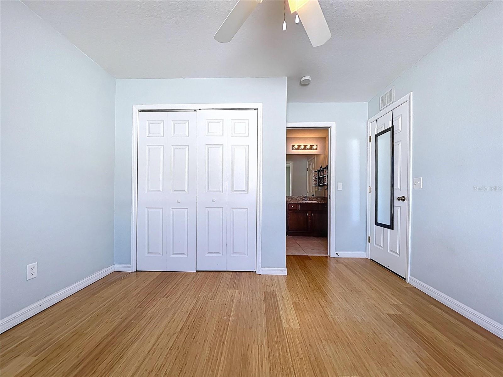 GARDENS PH 01 - Residential