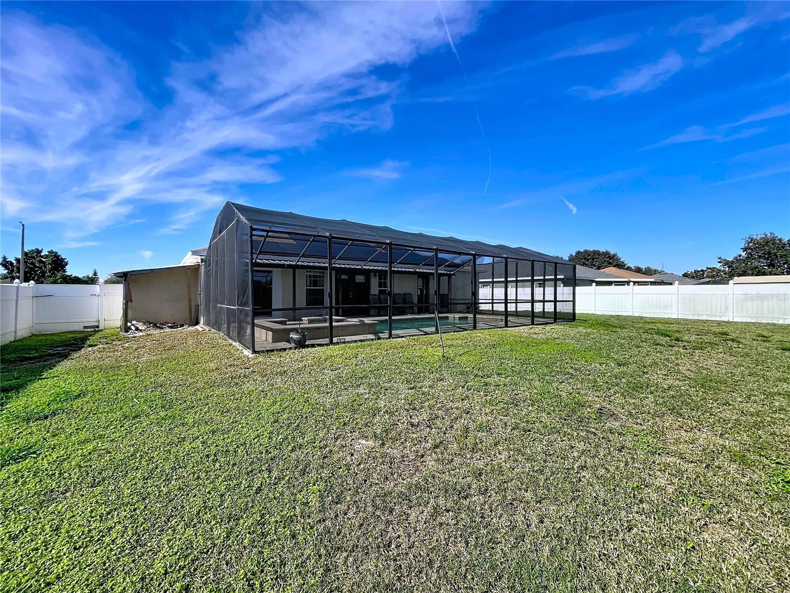 GARDENS PH 01 - Residential