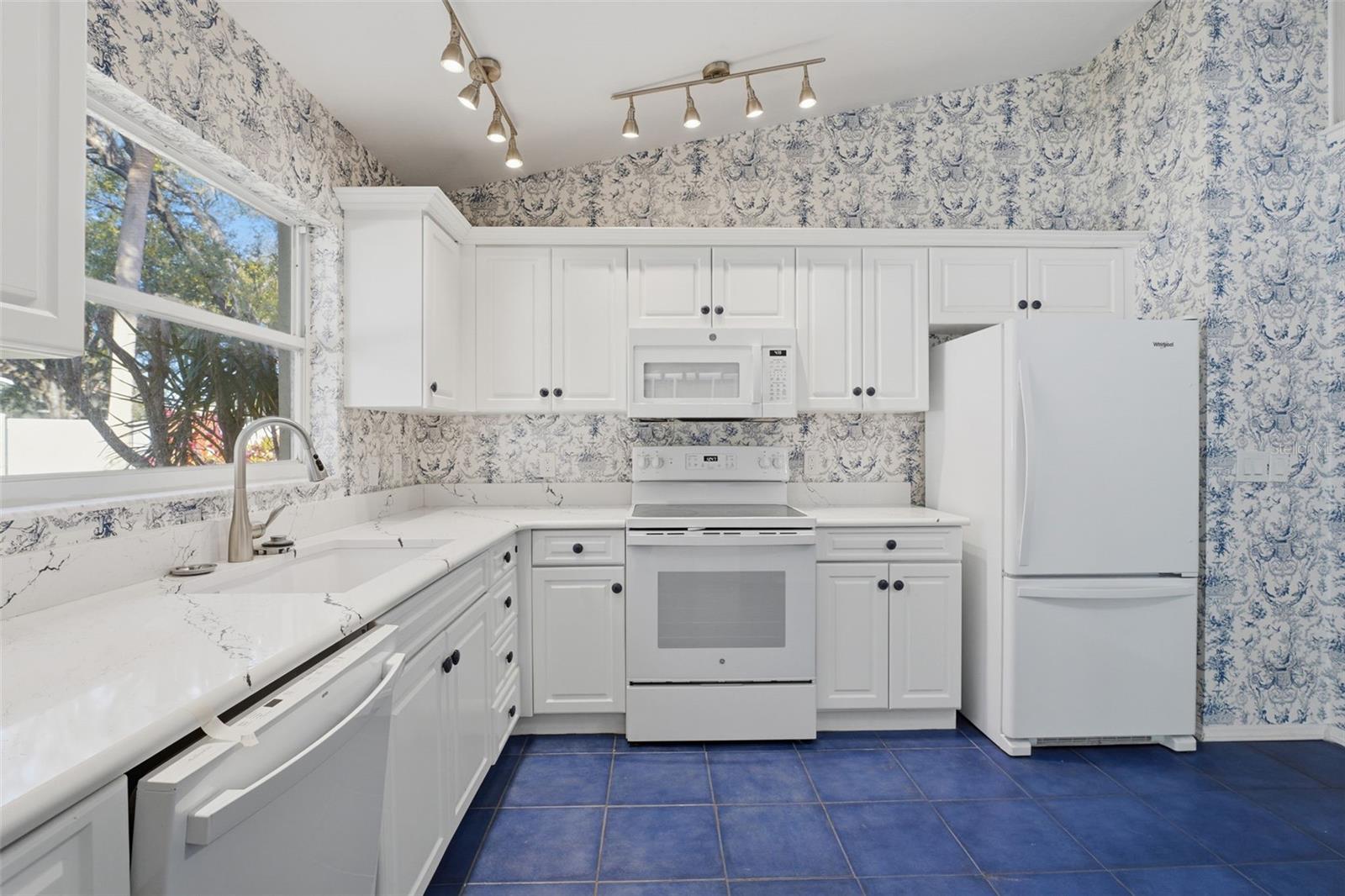 CASA DEL SOL SEC III - Residential