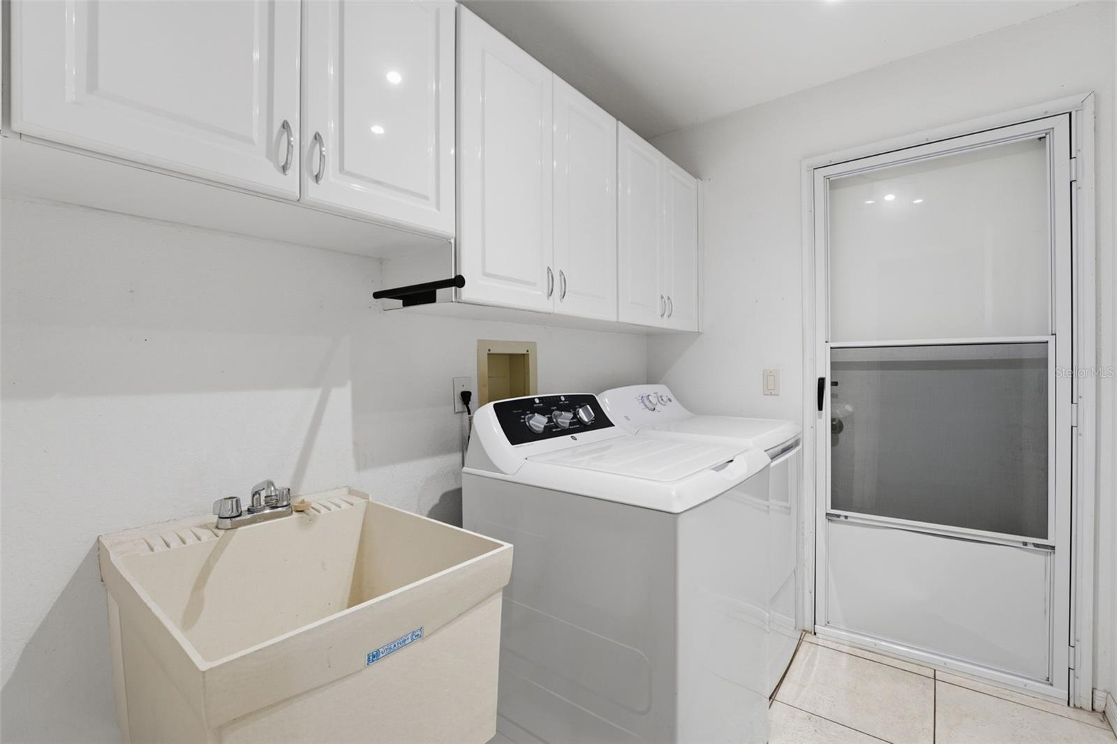 CASA DEL SOL SEC III - Residential