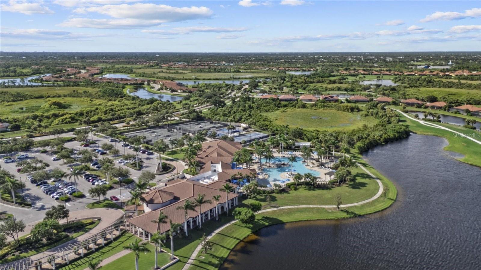 SARASOTA NATIONAL PH 13-B - Residential