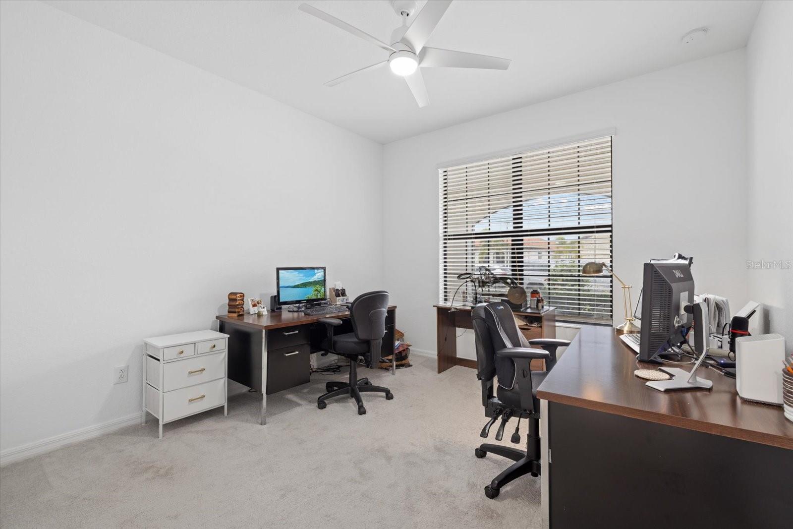 SARASOTA NATIONAL PH 13-B - Residential