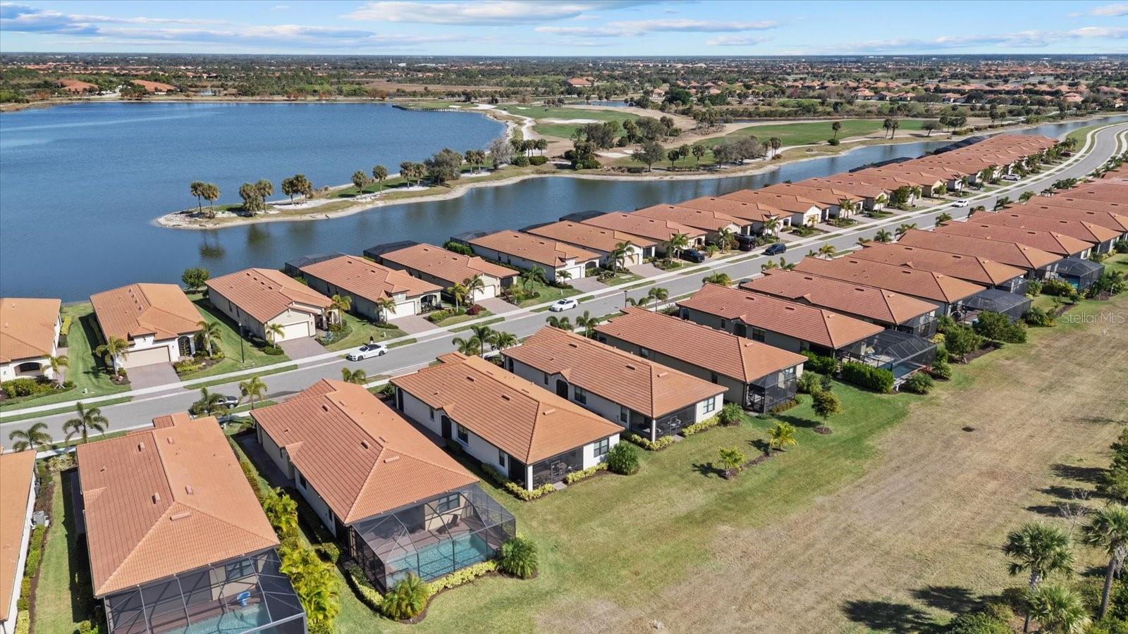 SARASOTA NATIONAL PH 13-B - Residential