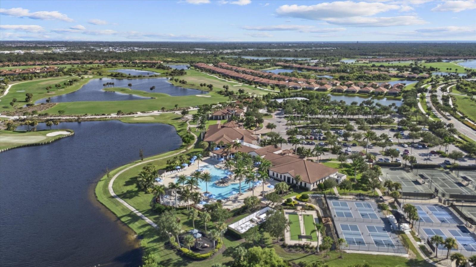 SARASOTA NATIONAL PH 13-B - Residential