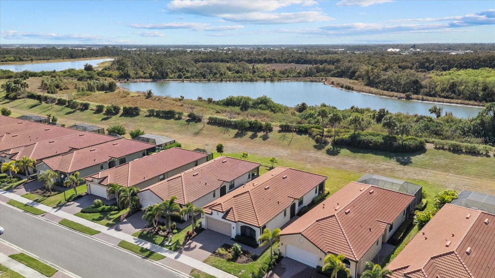 SARASOTA NATIONAL PH 13-B - Residential