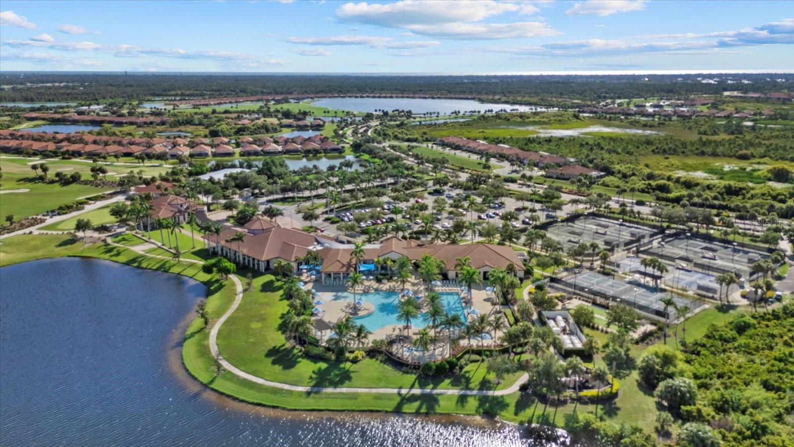 SARASOTA NATIONAL PH 13-B - Residential