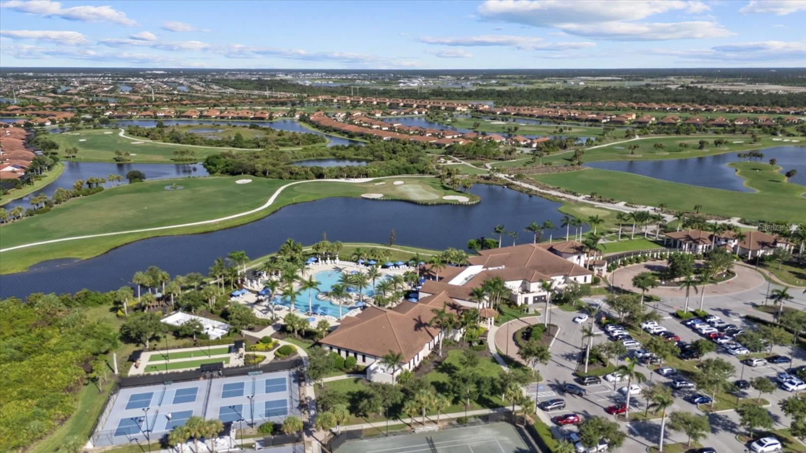 SARASOTA NATIONAL PH 13-B - Residential