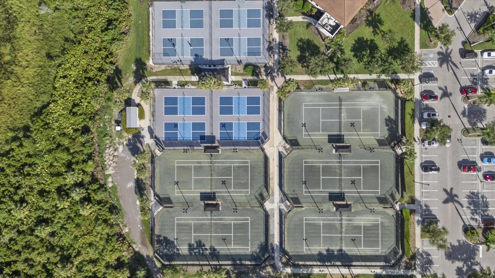 SARASOTA NATIONAL PH 13-B - Residential