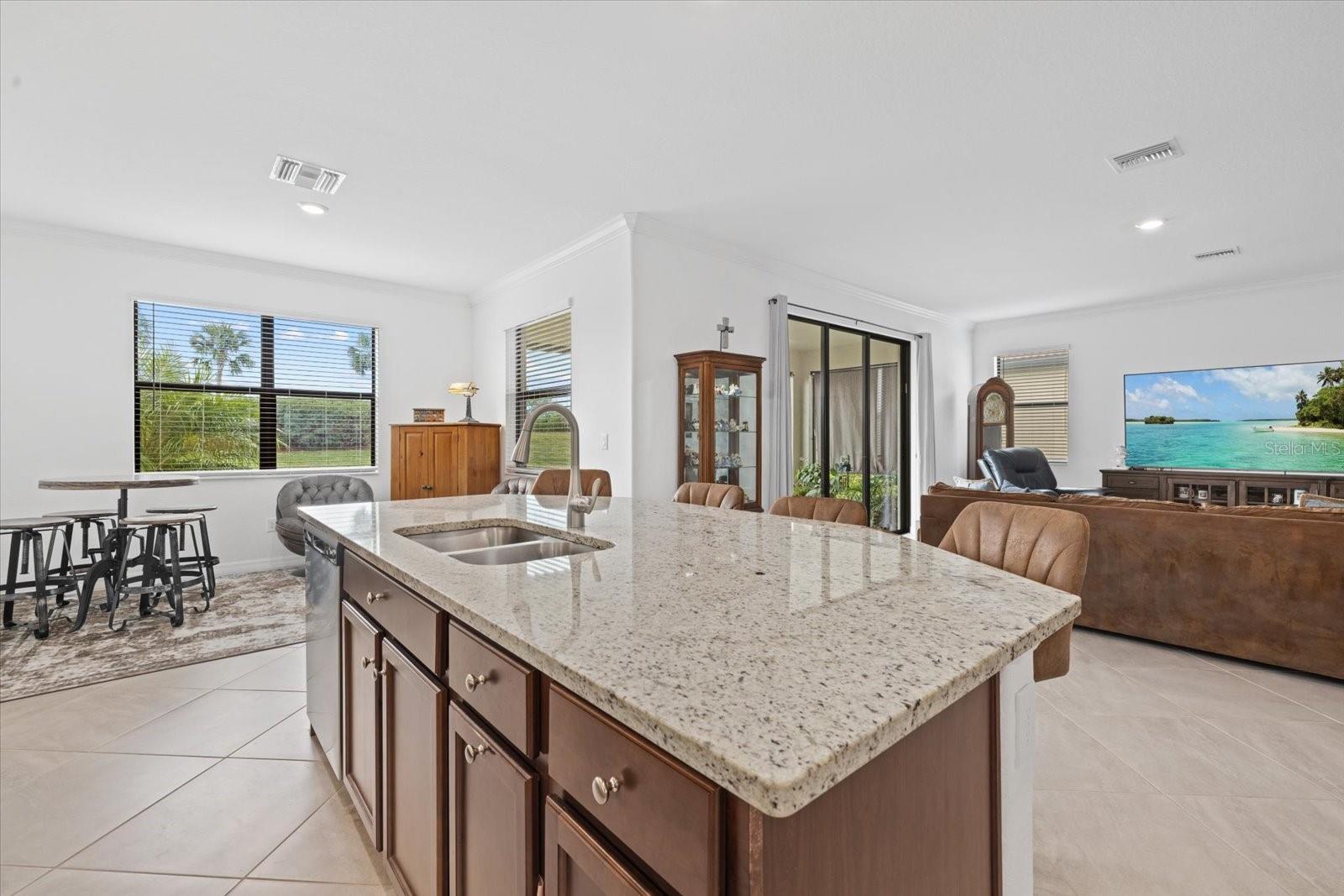 SARASOTA NATIONAL PH 13-B - Residential