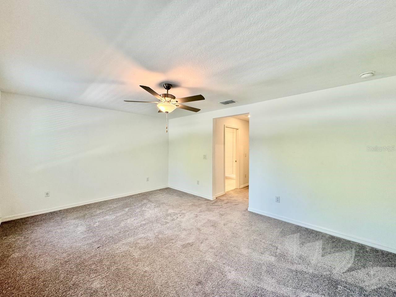 TOWNES/LK THOMAS PH 1 - Residential Lease