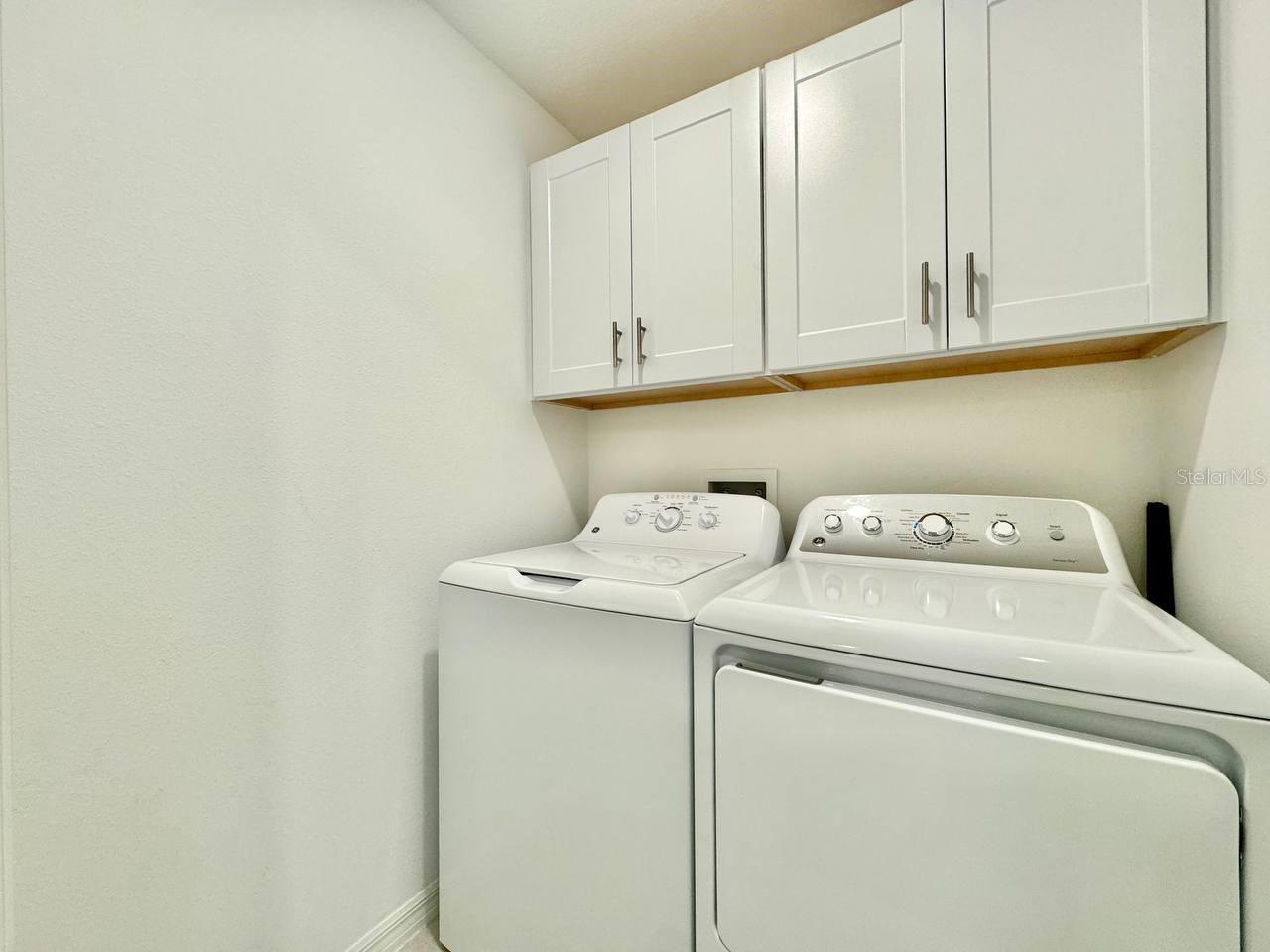 TOWNES/LK THOMAS PH 1 - Residential Lease