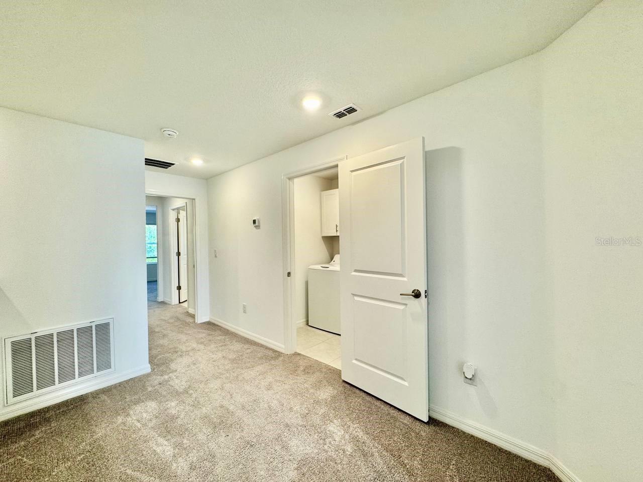 TOWNES/LK THOMAS PH 1 - Residential Lease