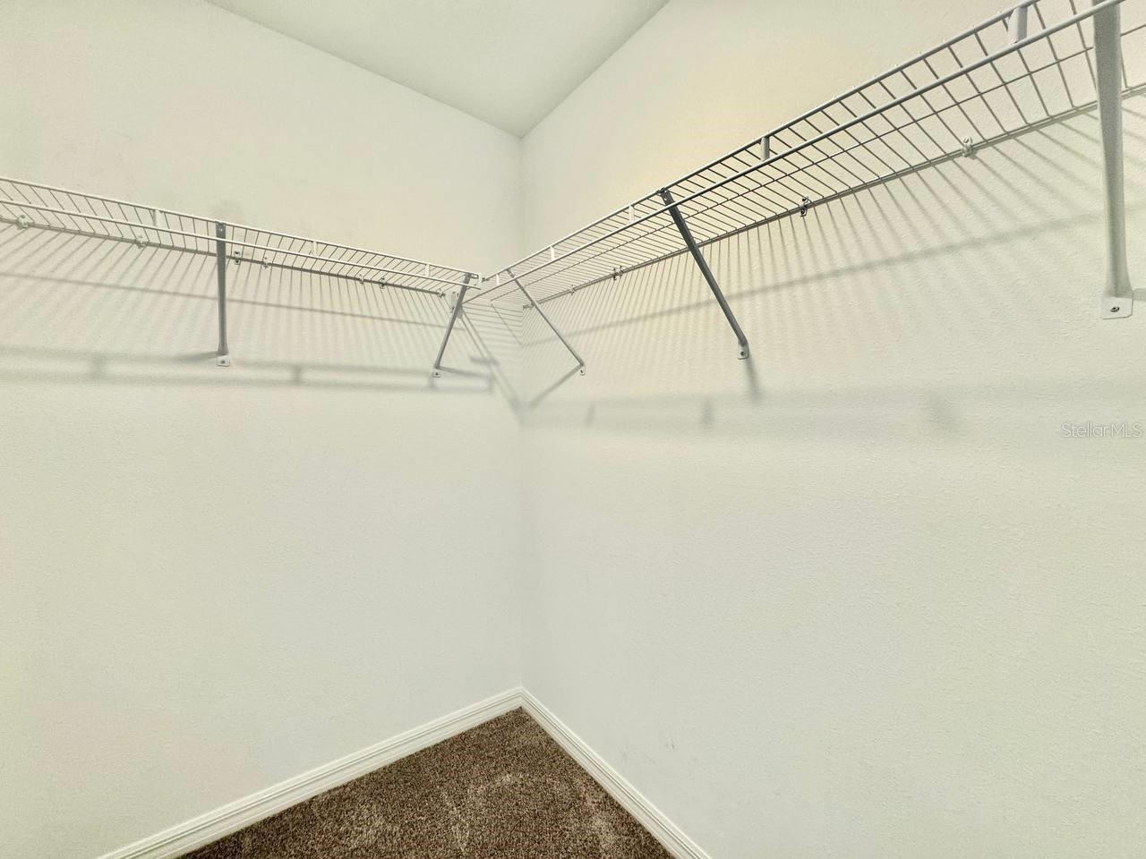 TOWNES/LK THOMAS PH 1 - Residential Lease