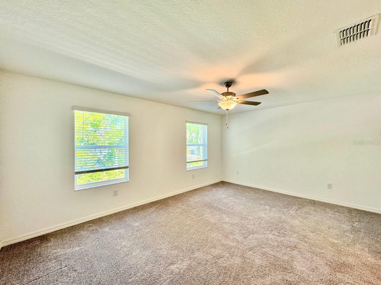 TOWNES/LK THOMAS PH 1 - Residential Lease