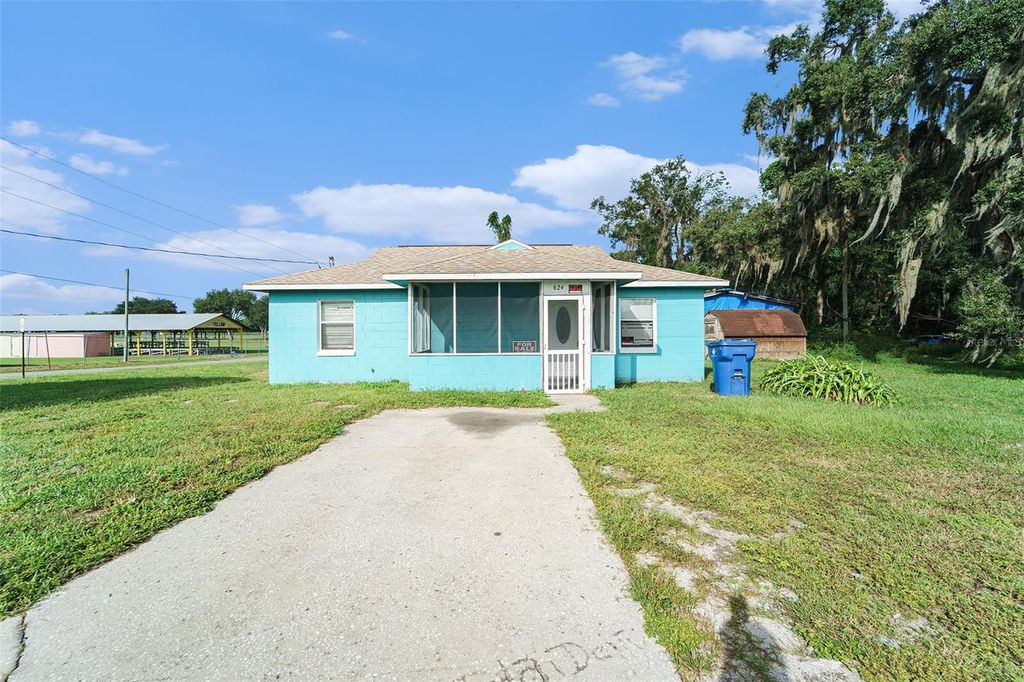 Photo of 624 NW 3rd Avenue, Webster, FL 33597 (MLS # O6348484)