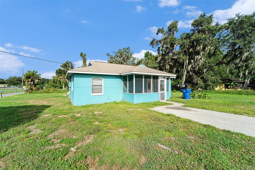 Photo of 624 NW 3rd Avenue, Webster, FL 33597 (MLS # O6348484)