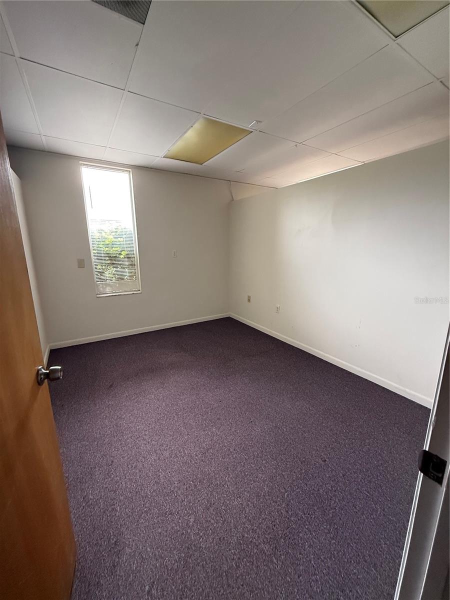 CUSTOM COMMERCE CENTER - Commercial Lease