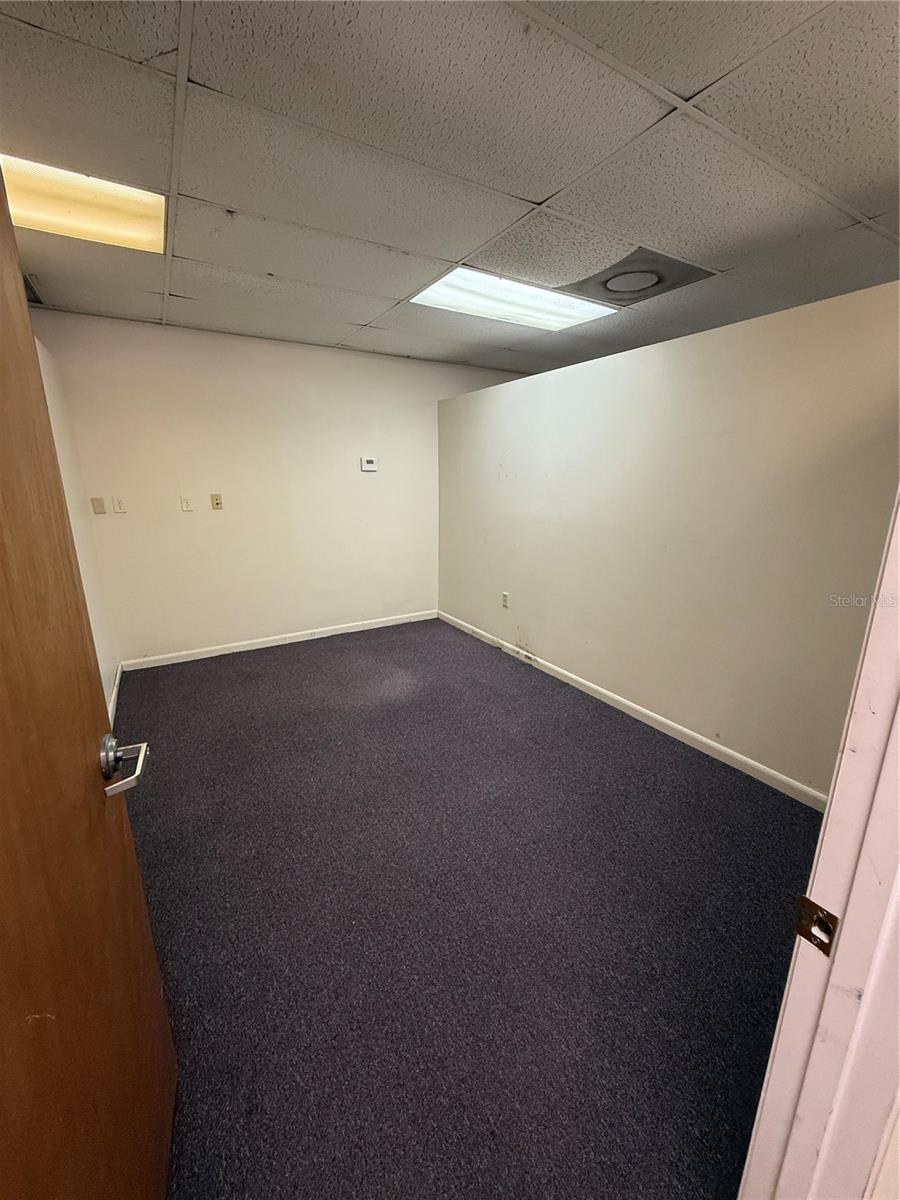 CUSTOM COMMERCE CENTER - Commercial Lease