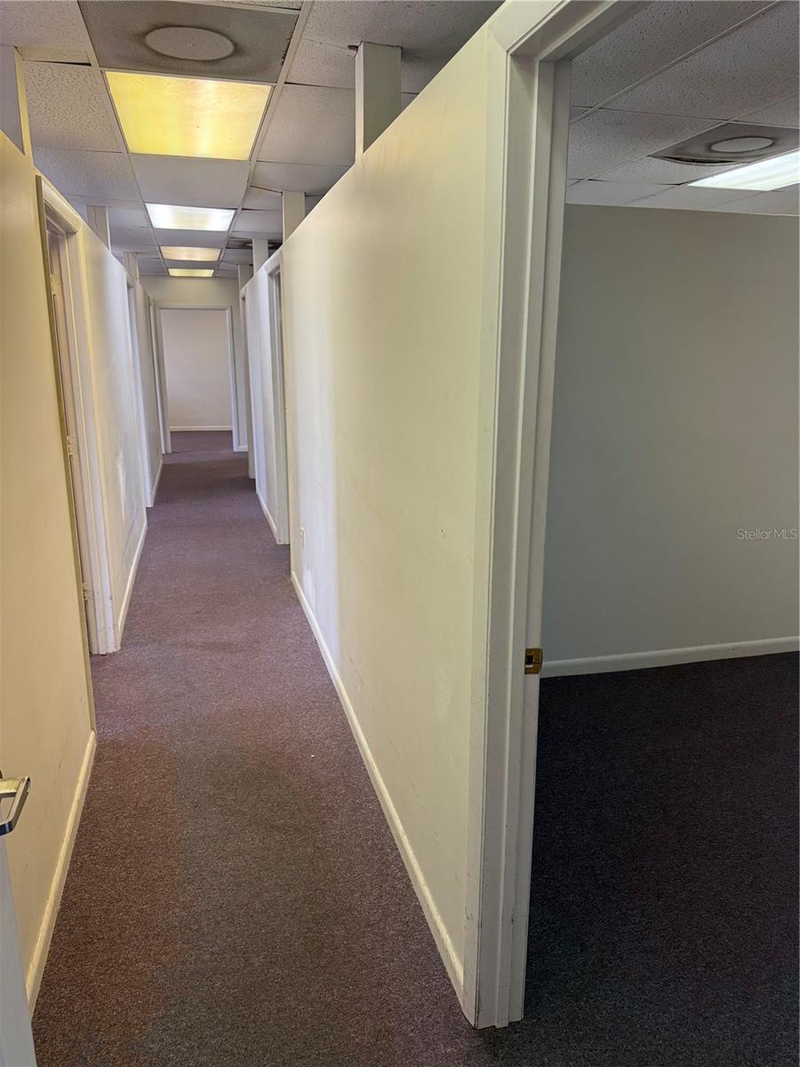 CUSTOM COMMERCE CENTER - Commercial Lease