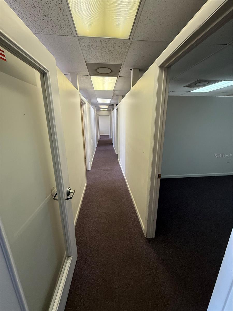 CUSTOM COMMERCE CENTER - Commercial Lease