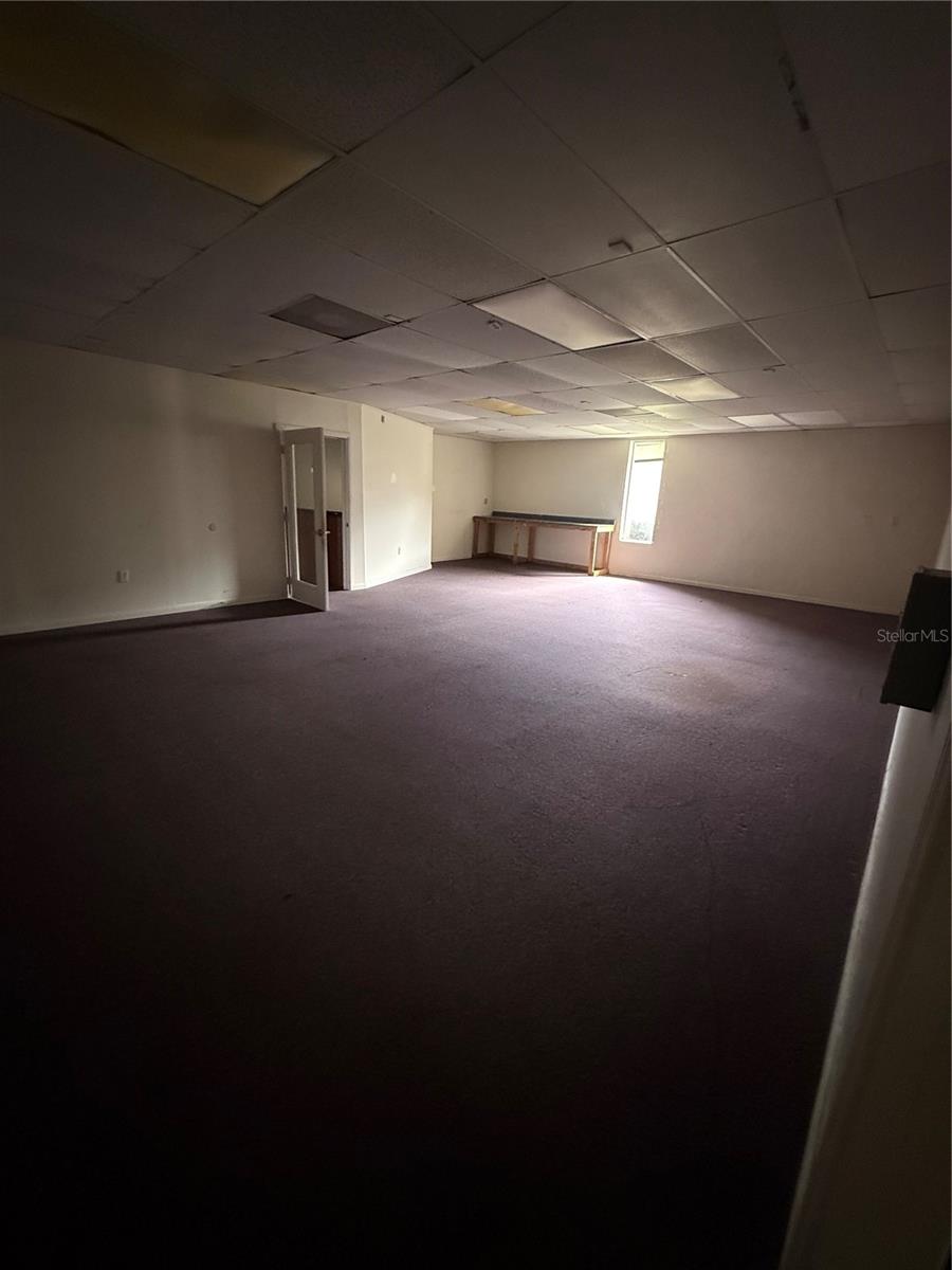 CUSTOM COMMERCE CENTER - Commercial Lease