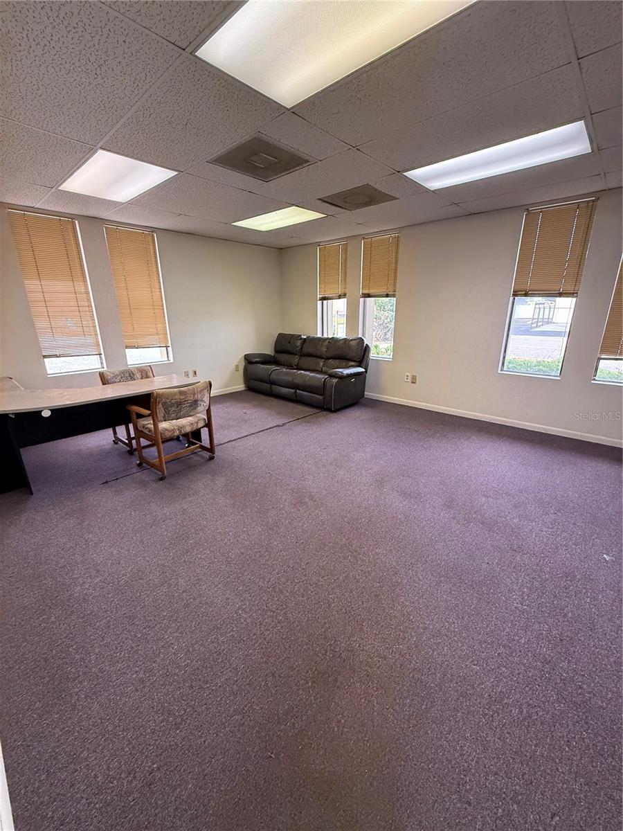 CUSTOM COMMERCE CENTER - Commercial Lease