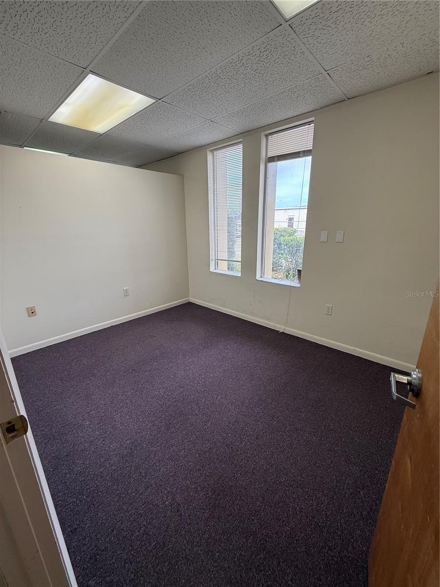 CUSTOM COMMERCE CENTER - Commercial Lease