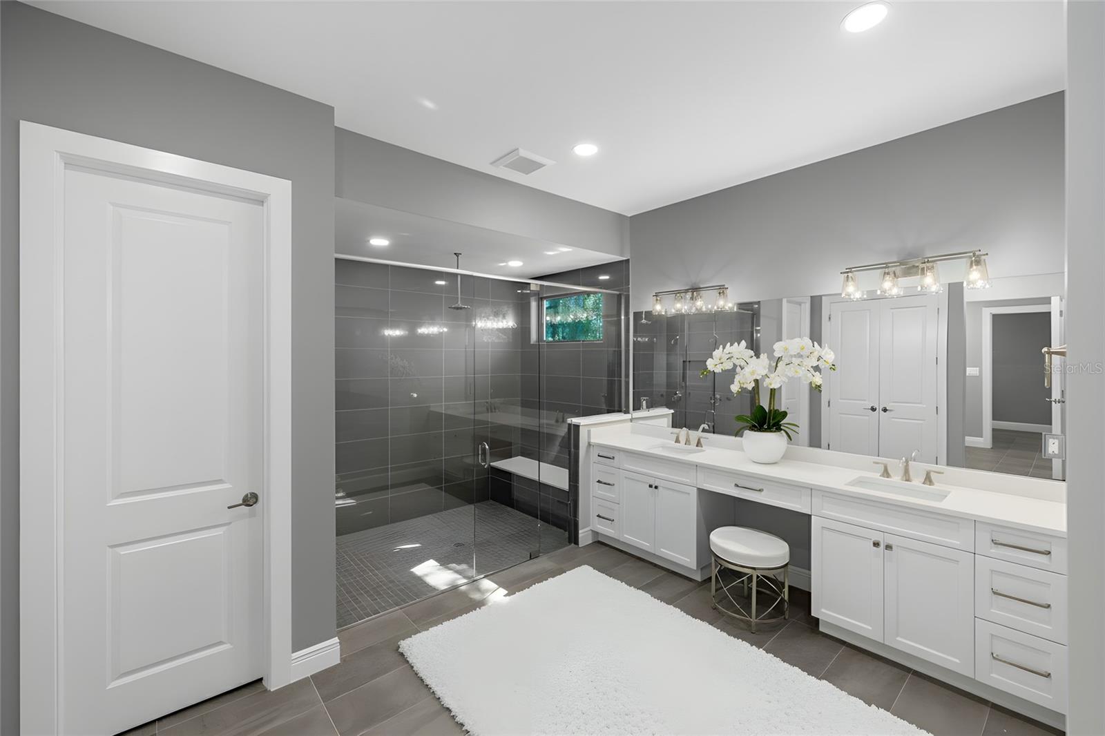 GRANADA - Residential