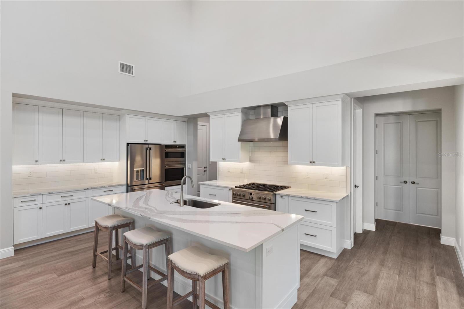 GRANADA - Residential