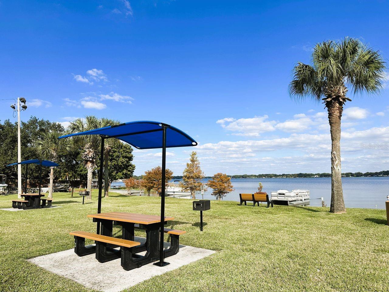 CAMELOT BY LAKE CONDO - Residential