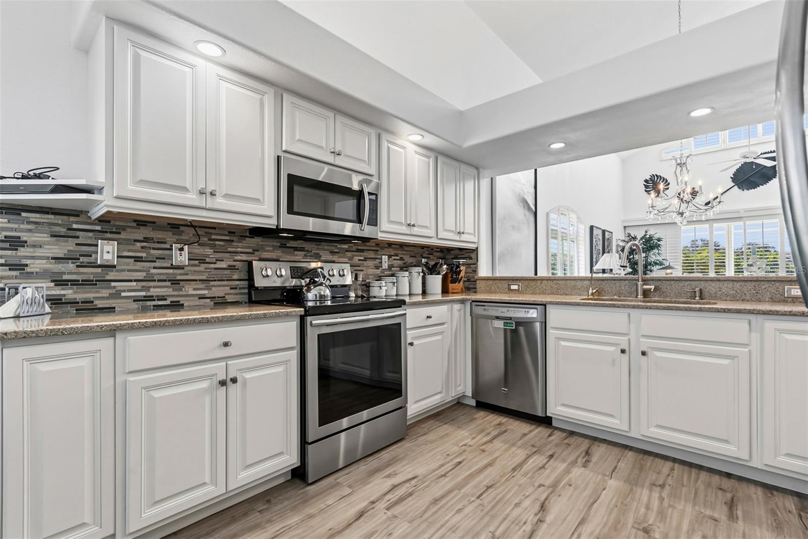 STONEYBROOK GOLF & COUNTRY CLUB - Residential