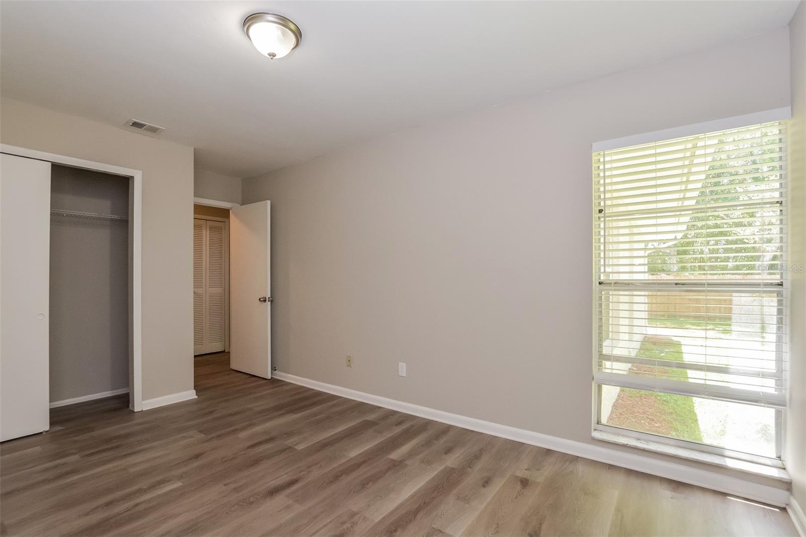 SUNRISE VILLAGE UNIT 3 - Residential Lease