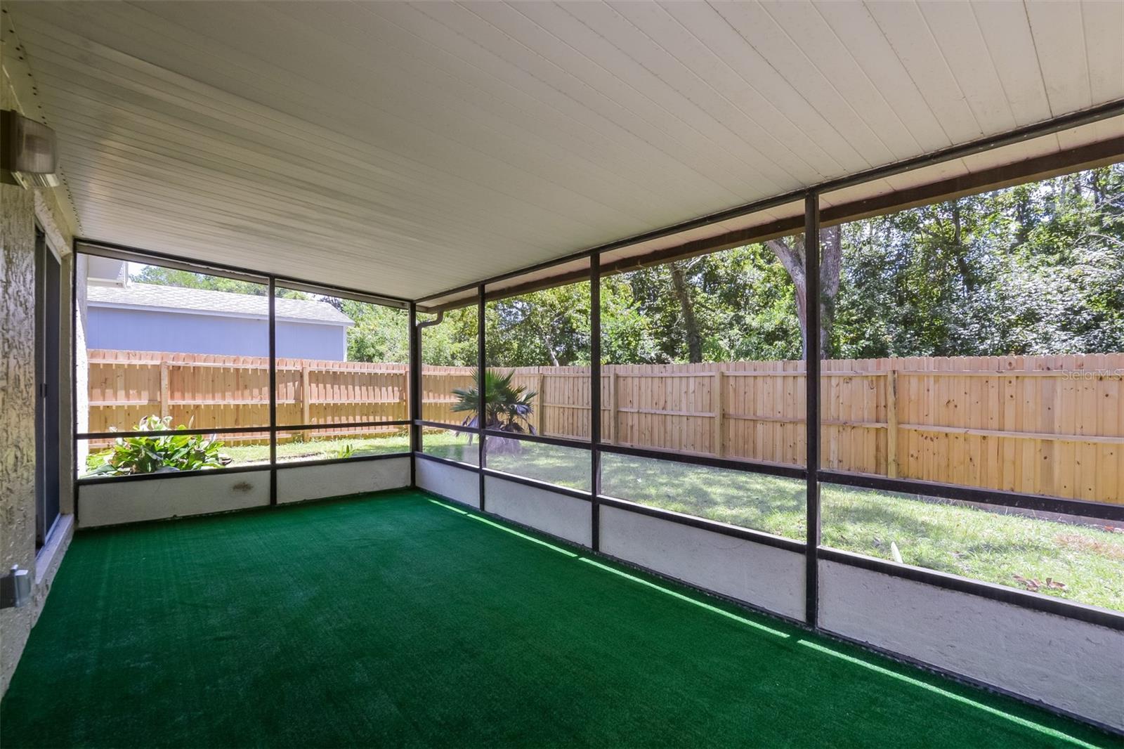 SUNRISE VILLAGE UNIT 3 - Residential Lease