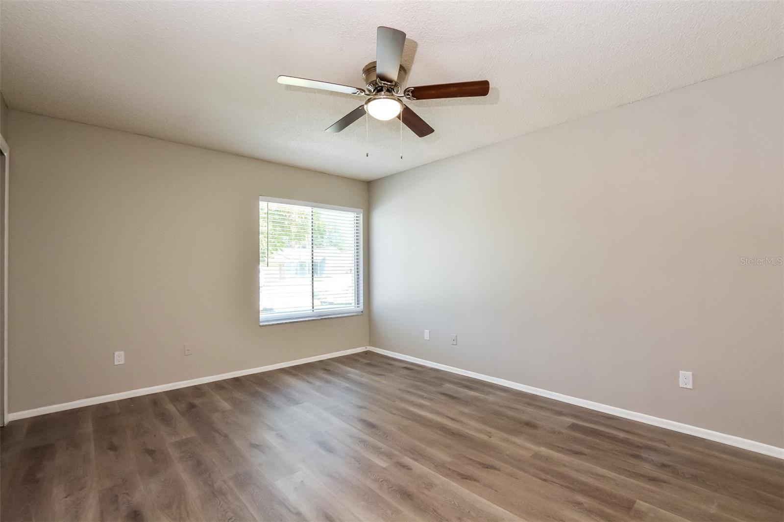 SUNRISE VILLAGE UNIT 3 - Residential Lease