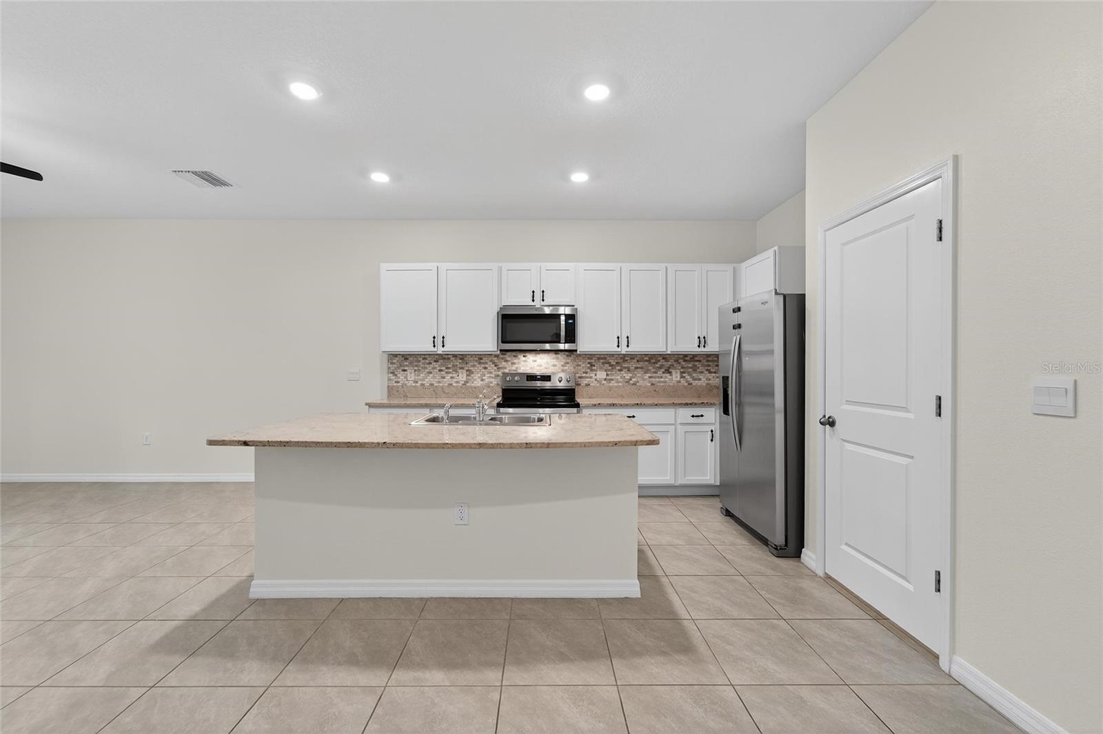 SOUTHSHORE BAY - Residential