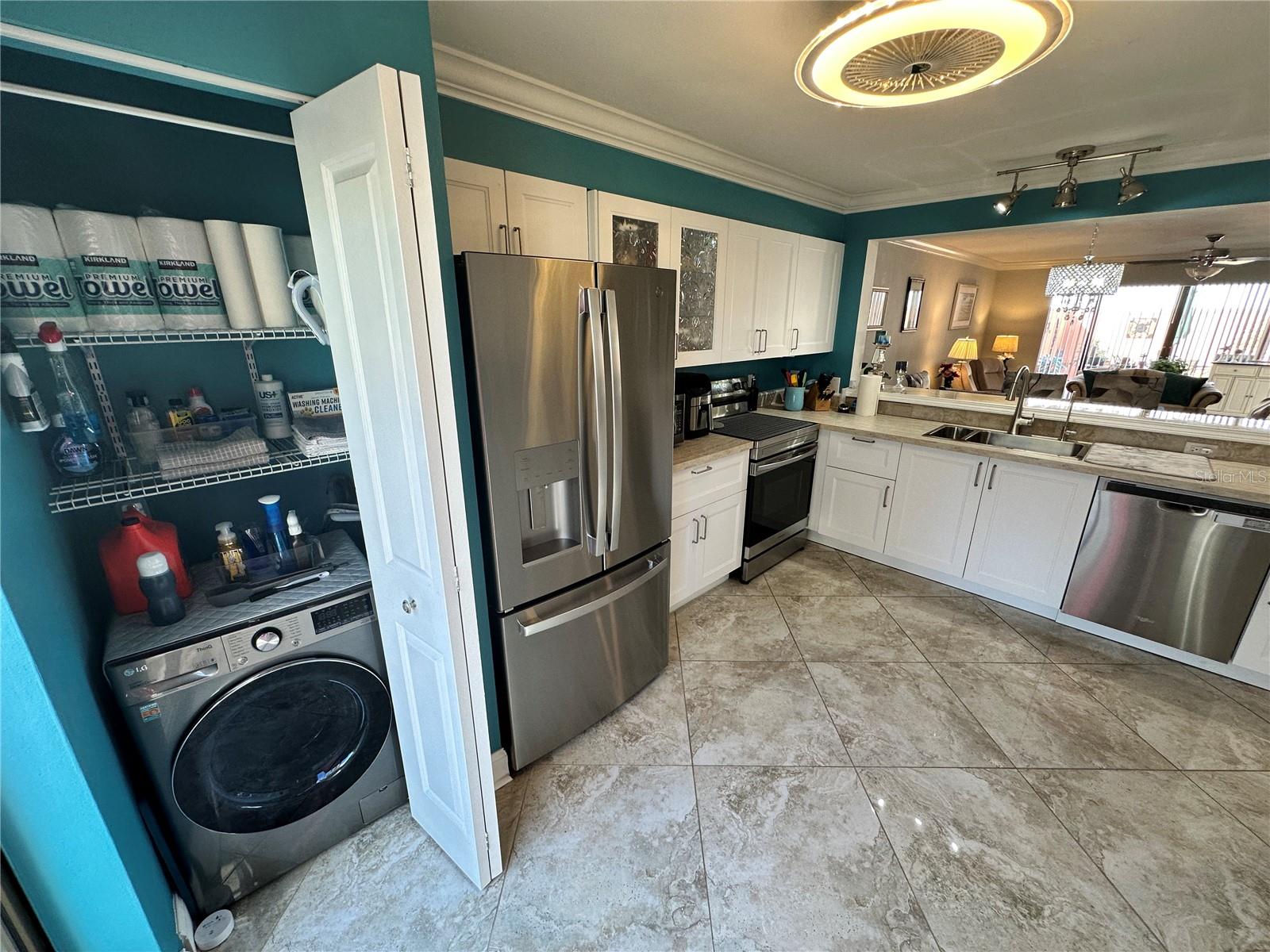 WILDEWOOD SPRINGS 5C LAKESIDE VILLAGE - Residential Lease