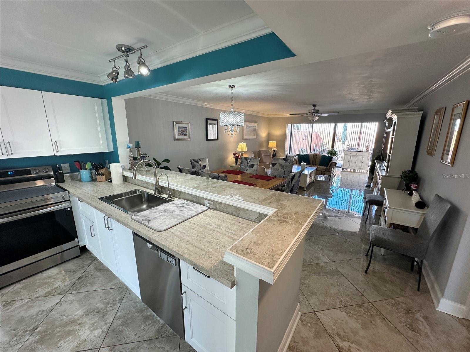 WILDEWOOD SPRINGS 5C LAKESIDE VILLAGE - Residential Lease